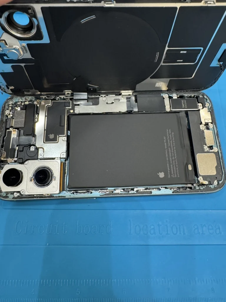 【滋賀】iPhone 16のリアカメラ交換はスマホリペアプラスへ!栗東・南草津・八日市でデータそのまま修理