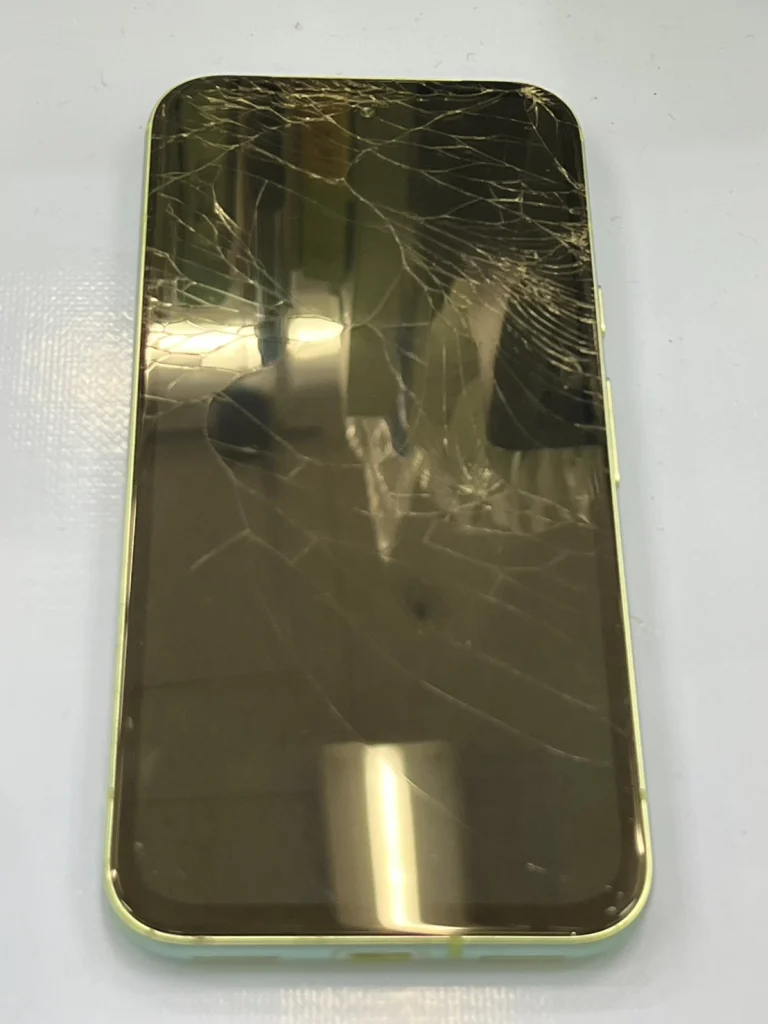 Google pixel 8a 画面修理 修理前