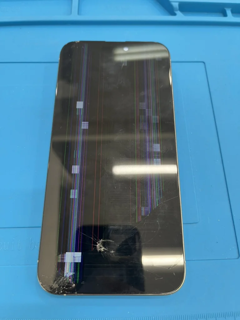 iPhone 15 Pro Max 画面交換(液晶タイプ) 修理前
